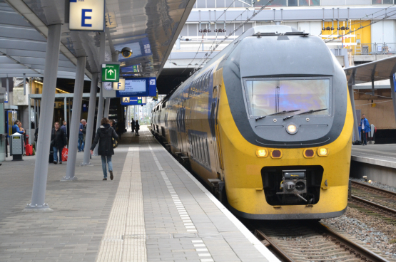 Nederland : treinen vertraging en 50 % duurder. Het model voor onze regering | Solidair