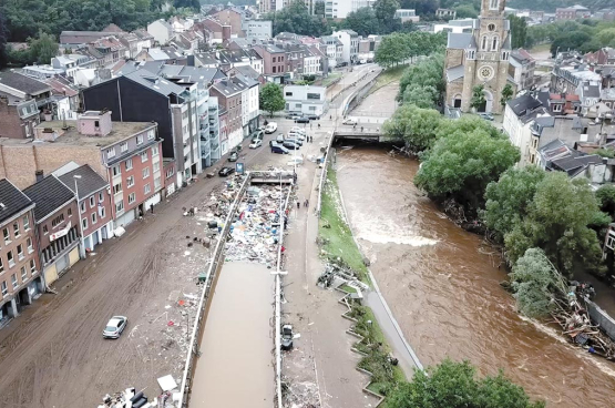 De overstromingen van 14 juli 2021 in de Vesdre-vallei veroorzaakten 41 directe slachtoffers. Duizenden gezinnen hebben alles verloren. (Foto Les Grignoux)